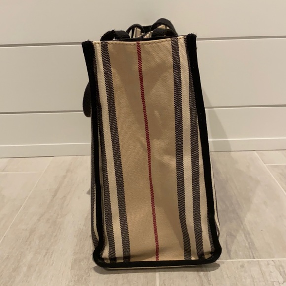 Burberry Tote Bag - Picture 2 of 7
